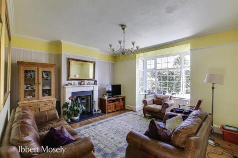Paynesfield Road, Tatsfield TN16 3 bed semi