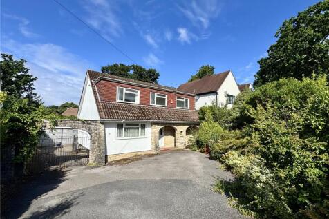 Milton Road, Poole, Dorset, BH14 3 bed detached house for sale