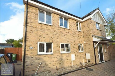 2 bedroom semi-detached house for sale