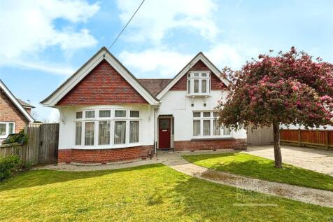 Palmers Road, Wootton Bridge, Ryde 4 bed detached house for sale