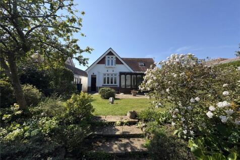Palmers Road, Wootton Bridge, Ryde 4 bed detached house for sale