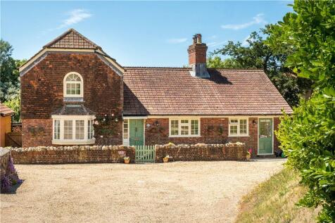 Kingston Road, Shorwell, Newport 4 bed detached house for sale