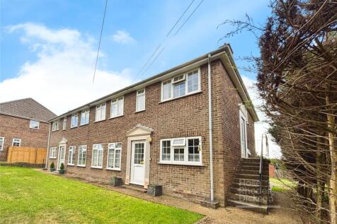 Staplers Court, Newport, Isle of Wight 2 bed apartment for sale