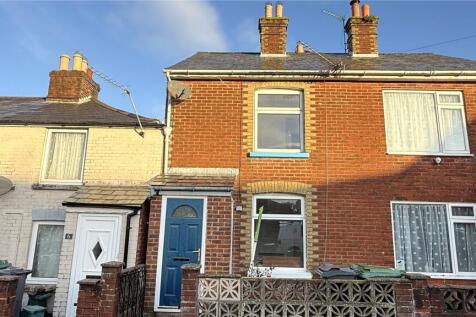 Victoria Road, Newport, Isle of Wight 3 bed terraced house for sale