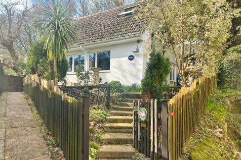 Westcliff Chalets, Boxers Lane 3 bed detached house for sale