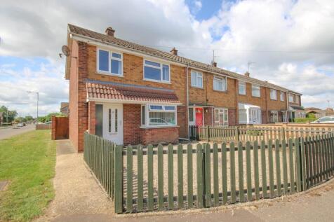 Columbia Way, King's Lynn, PE30 3 bed end of terrace house for sale