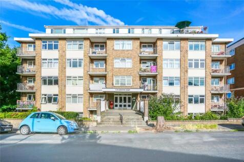 Coniston Court, Holland Road, Hove, BN3 1 bed flat for sale