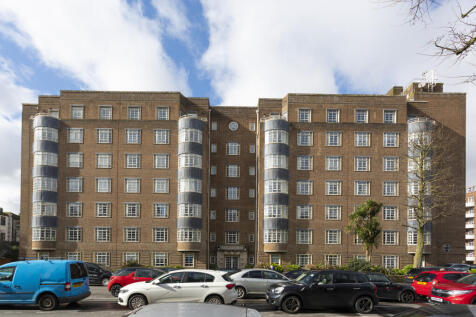 Harewood Court, Wilbury Road, Hove, BN3 1 bed flat for sale