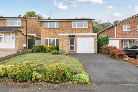 Whistley Close, Bracknell, Berkshire 4 bed detached house for sale