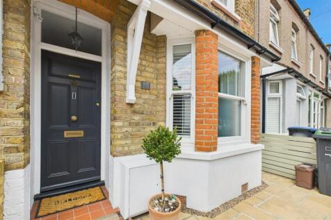 Bertram Road, Enfield, EN1 2 bed terraced house for sale
