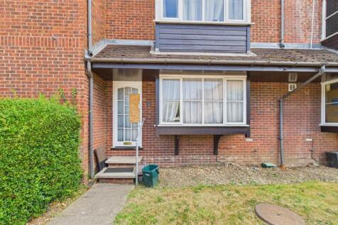 Mahon Close, Enfield Studio for sale