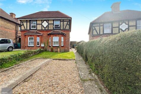 Nettlestone Hill, Seaview, Isle of Wight 3 bed semi