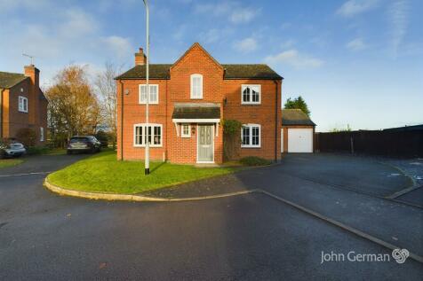 4 bedroom detached house for sale