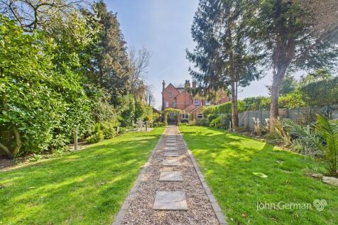 7 bedroom semi-detached house for sale