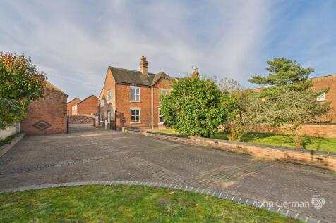 House & Barns, Main Street, Branston 3 bed detached house for sale