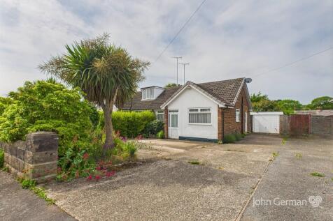 2 bedroom semi-detached bungalow for sale