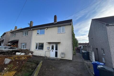 3 bedroom semi-detached house for sale