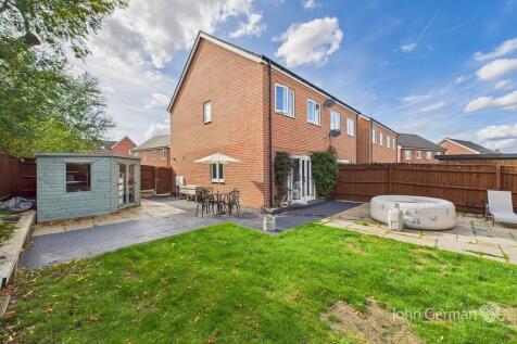 Headstock Drive, Castle Gresley 2 bed semi
