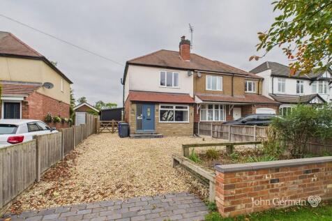 2 bedroom semi-detached house for sale