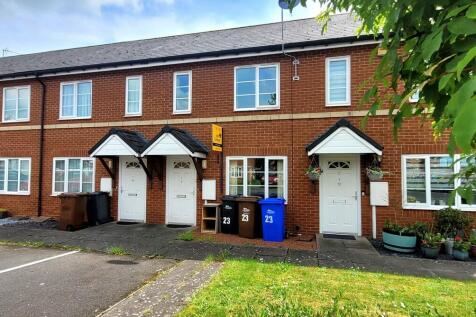 Hamilton Avenue, Uttoxeter 2 bed terraced house for sale