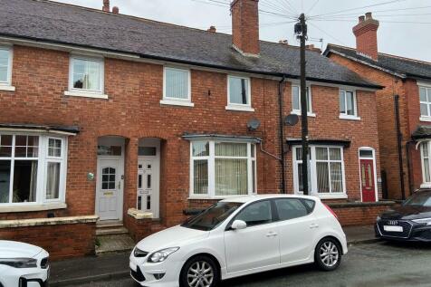 2 bedroom terraced house for sale