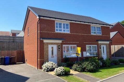 2 bedroom semi-detached house for sale