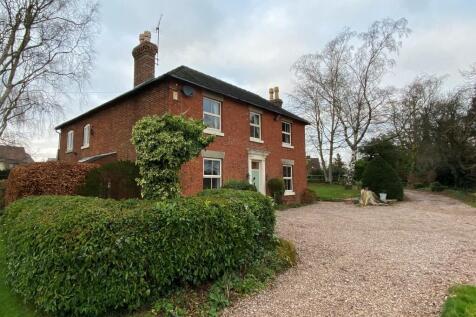 Bramshall Road, Kiddlestitch 4 bed detached house for sale