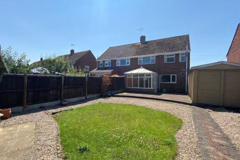 Hawthornden Avenue, Uttoxeter 3 bed semi