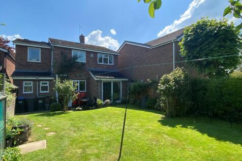 Oak Drive, Doveridge 4 bed detached house for sale