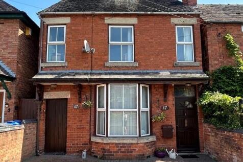 Leighton Road, Uttoxeter 3 bed detached house for sale