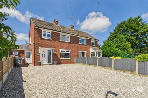 3 bedroom semi-detached house for sale