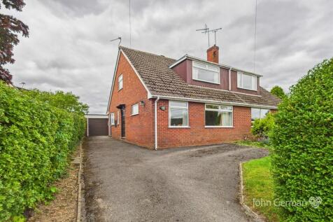 2 bedroom semi-detached house for sale