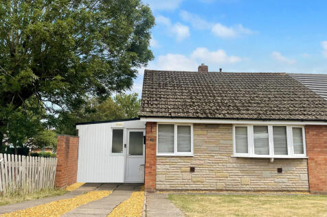 2 bedroom semi-detached bungalow for sale