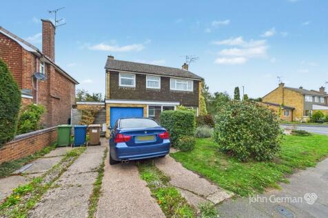 Clevedon Avenue, Stafford 3 bed detached house for sale