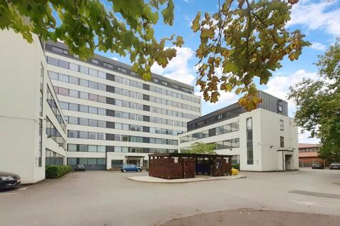 Ashton Lane, Sale, Greater... 2 bed flat for sale