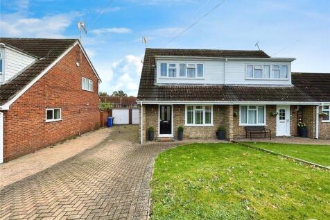 3 bedroom semi-detached house for sale