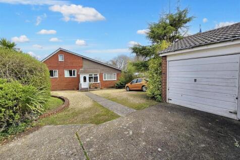 Matthews Way, Seaview, PO34 5LB 3 bed detached bungalow for sale