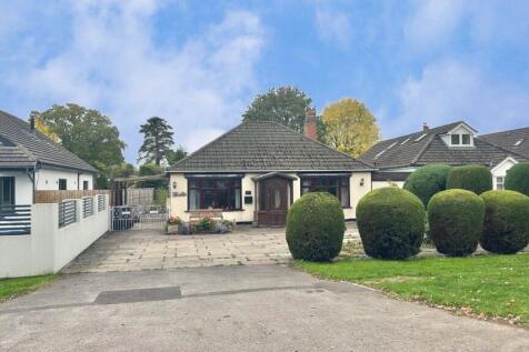 Rugby Road, Binley Woods, Coventry... 3 bed detached bungalow for sale