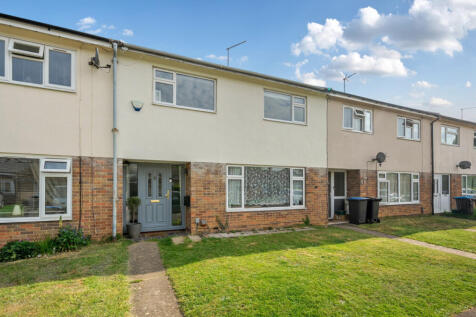 Collins Meadow, Essex CM19 2 bed terraced house for sale