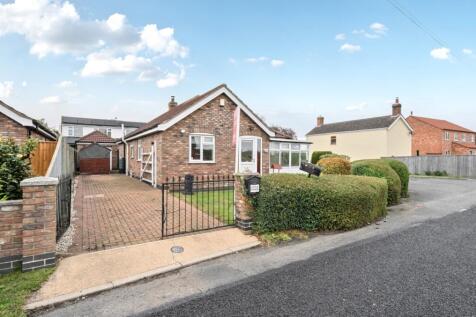 Church Lane, North Killingholme... 3 bed detached bungalow for sale