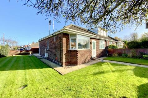 2 bedroom semi-detached bungalow for sale