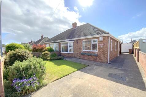 2 bedroom semi-detached bungalow for sale