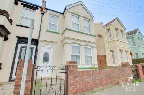 5 bedroom semi-detached house for sale