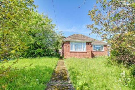 2 bedroom detached bungalow for sale