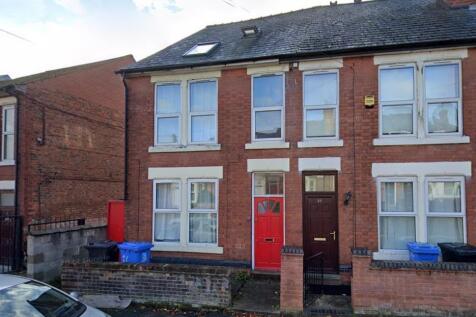 6 bedroom terraced house for sale