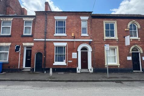 5 bedroom terraced house for sale