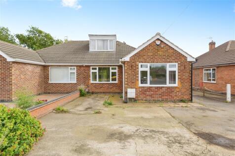 3 bedroom semi-detached bungalow for sale