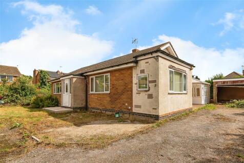 3 bedroom detached bungalow for sale
