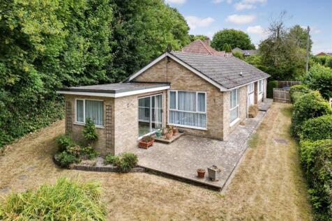 Portland Avenue, Salisbury SP2 3 bed detached bungalow for sale