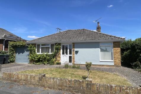Ilynton Avenue, Salisbury SP5 2 bed detached bungalow for sale